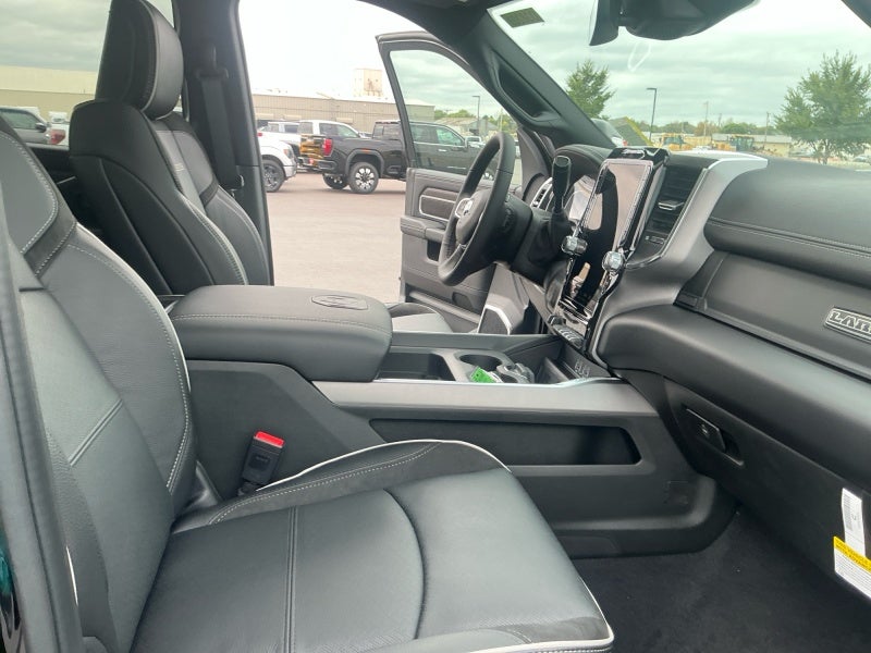 2027 RAM Ram 2500 RAM 2500 LARAMIE CREW CAB 4X4 6'4' BOX