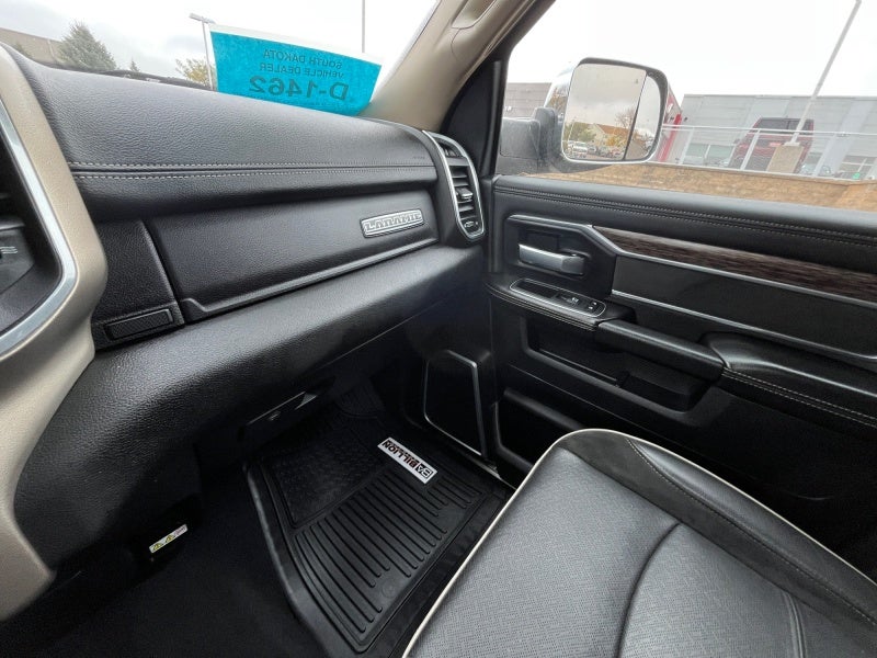 2021 RAM 2500 Laramie Crew Cab 4x4 6'4' Box