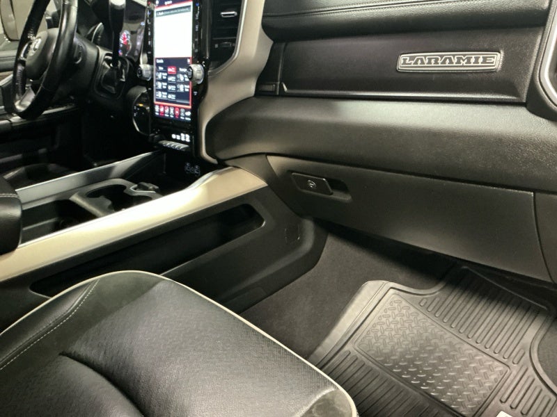 2021 RAM 2500 Laramie Crew Cab 4x4 6'4' Box