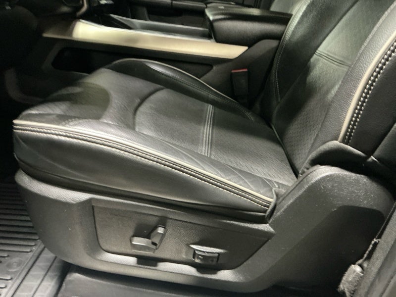 2021 RAM 2500 Laramie Crew Cab 4x4 6'4' Box