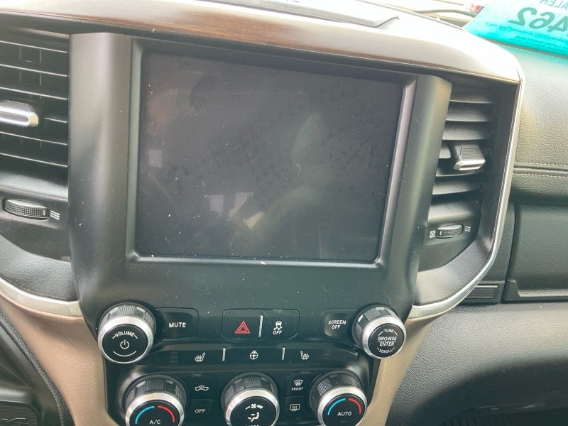 2022 RAM 2500 Laramie Crew Cab 4x4 6'4' Box