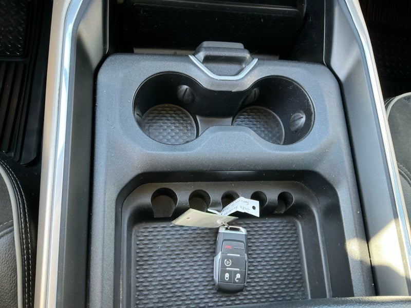 2022 RAM 2500 Laramie Crew Cab 4x4 6'4' Box