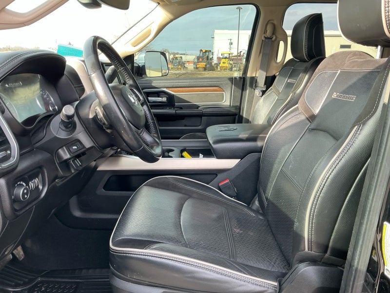 2022 RAM 2500 Laramie Crew Cab 4x4 6'4' Box