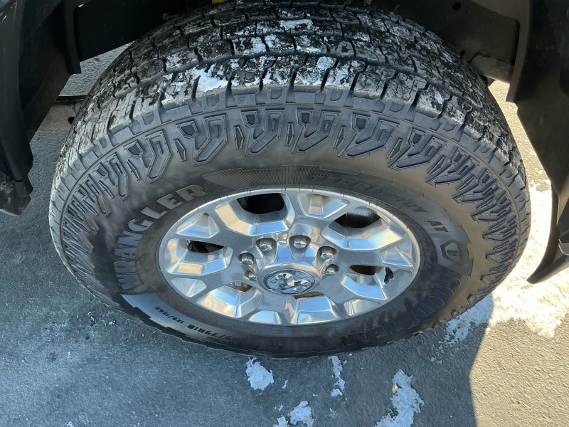 2022 RAM 2500 Laramie Crew Cab 4x4 6'4' Box