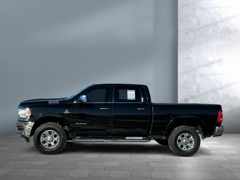 2022 RAM 2500 Laramie Crew Cab 4x4 6'4' Box