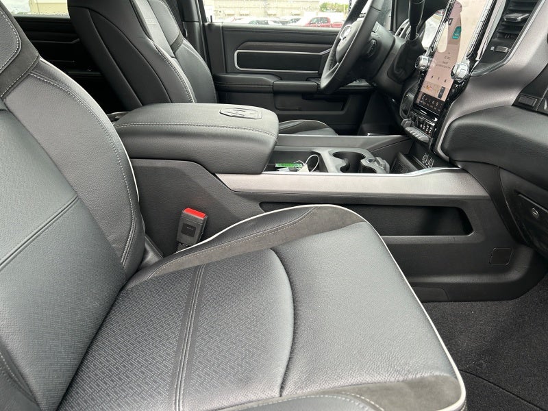 2025 RAM Ram 2500 RAM 2500 LARAMIE MEGA CAB 4X4 6'4' BOX