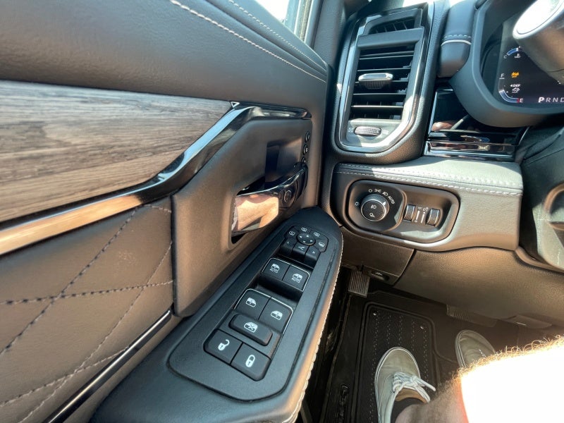 2025 RAM Ram 2500 RAM 2500 LIMITED CREW CAB 4X4 6'4' BOX