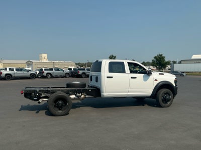 2026 RAM Ram 5500 Chassis Cab RAM 5500 TRADESMAN CHASSIS CREW CAB 4X4 60' CA