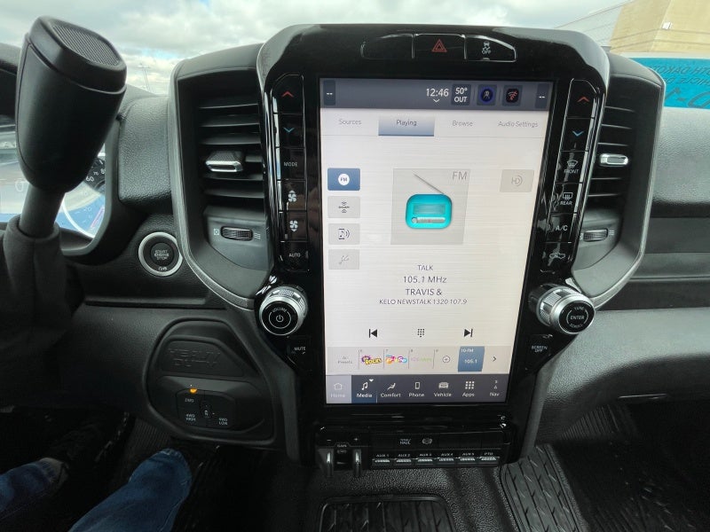 2026 RAM Ram 5500 Chassis Cab RAM 5500 TRADESMAN CHASSIS CREW CAB 4X4 84' CA