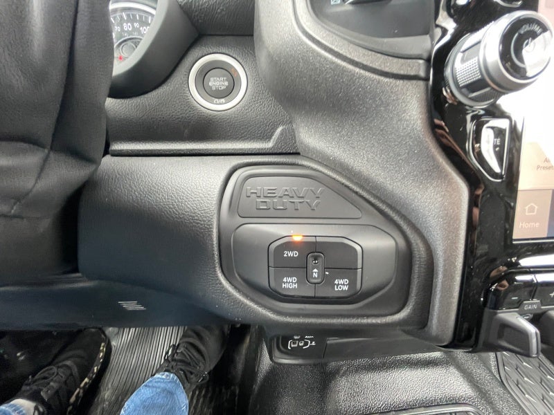 2026 RAM Ram 5500 Chassis Cab RAM 5500 TRADESMAN CHASSIS CREW CAB 4X4 84' CA