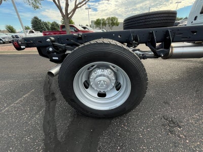 2026 RAM 5500 Chassis RAM 5500 TRADESMAN CHASSIS CREW CAB 4X4 84' CA