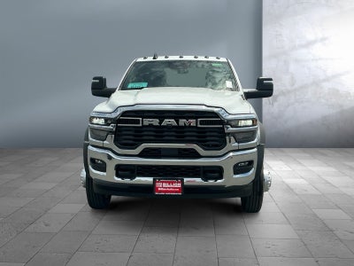 2026 RAM Ram 5500 Chassis Cab RAM 5500 TRADESMAN CHASSIS CREW CAB 4X4 84' CA