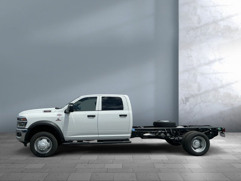2026 RAM Ram 5500 Chassis Cab RAM 5500 TRADESMAN CHASSIS CREW CAB 4X4 84' CA