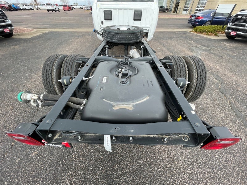 2026 RAM Ram 5500 Chassis Cab RAM 5500 TRADESMAN CHASSIS CREW CAB 4X4 84' CA