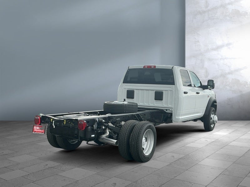 2026 RAM Ram 5500 Chassis Cab RAM 5500 TRADESMAN CHASSIS CREW CAB 4X4 84' CA