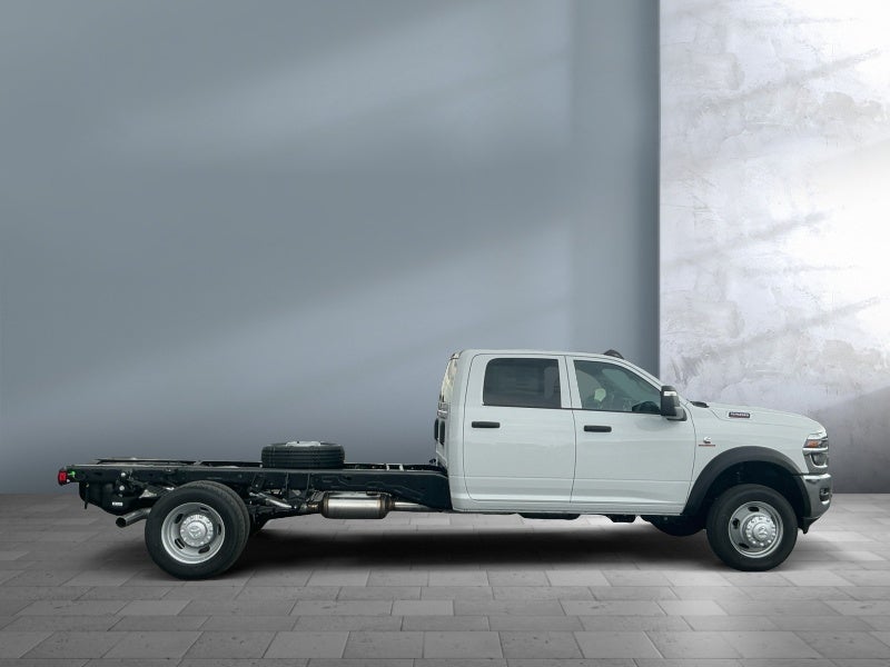 2026 RAM Ram 5500 Chassis Cab RAM 5500 TRADESMAN CHASSIS CREW CAB 4X4 84' CA