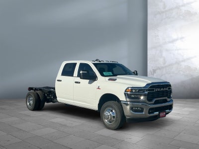 2027 RAM Ram 3500 Chassis Cab RAM 3500 TRADESMAN CREW CAB CHASSIS 4X4 60' CA