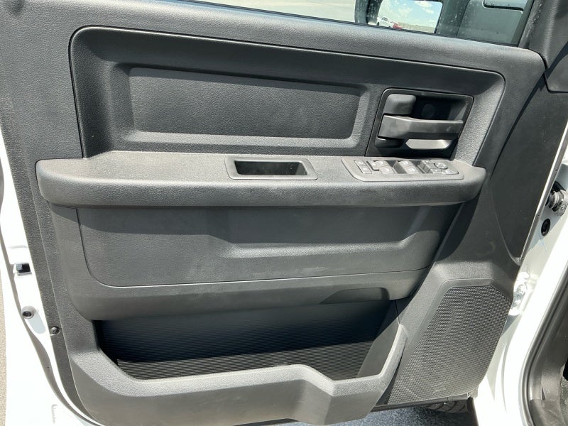 2026 RAM Ram 3500 Chassis Cab RAM 3500 TRADESMAN CREW CAB CHASSIS 4X4 60' CA
