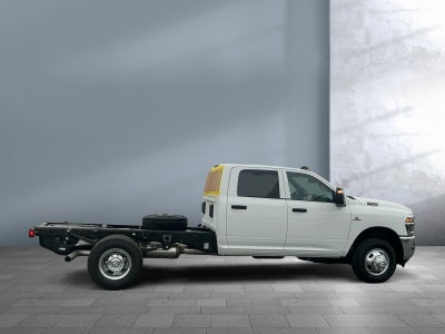 2027 RAM Ram 3500 Chassis Cab RAM 3500 TRADESMAN CREW CAB CHASSIS 4X4 60' CA