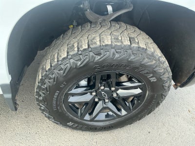 2025 Chevrolet Silverado 1500 4WD Crew Cab Standard Bed Custom Trail Boss