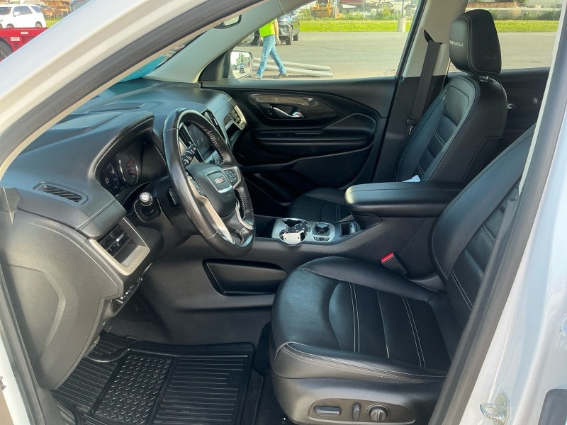 2022 GMC Terrain AWD Denali