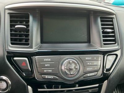 2015 Nissan Pathfinder SV