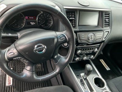 2015 Nissan Pathfinder SV