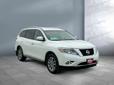 2015 Nissan Pathfinder SV