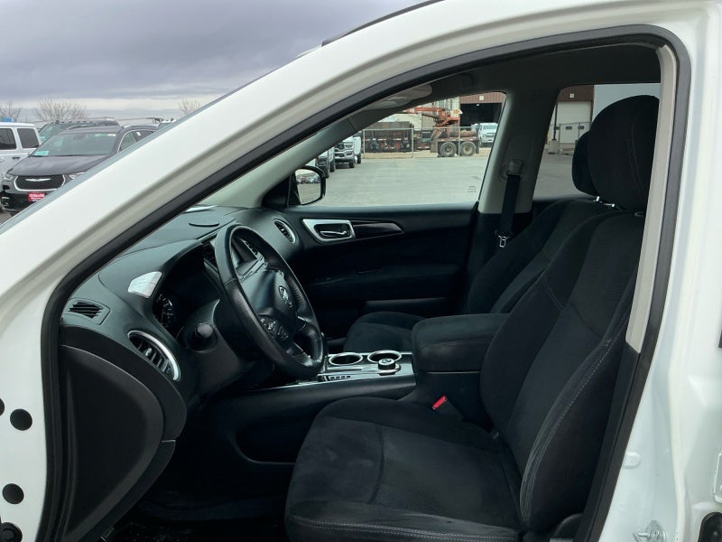 2015 Nissan Pathfinder SV