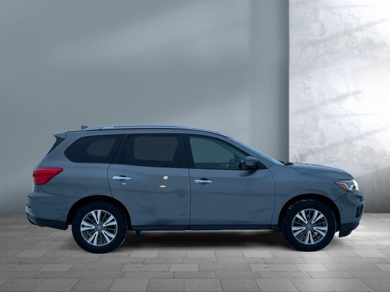 2020 Nissan Pathfinder SV 4WD