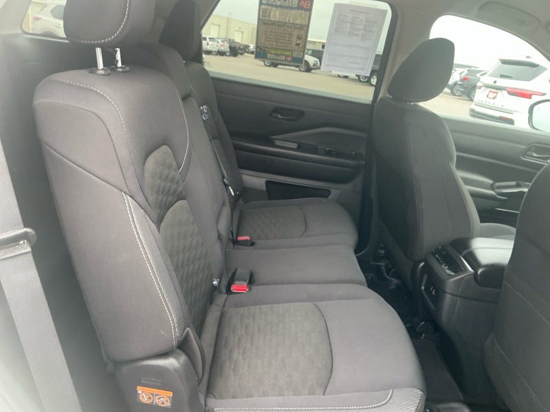 2024 Nissan Pathfinder SV 4WD