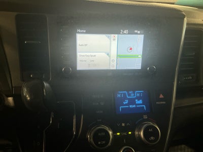2019 Toyota Sienna SE 8 Passenger