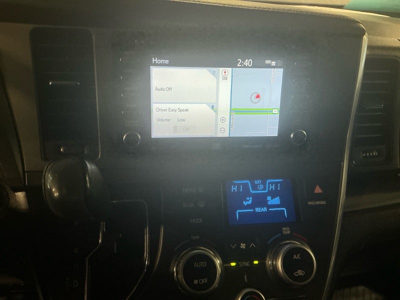 2019 Toyota Sienna SE 8 Passenger