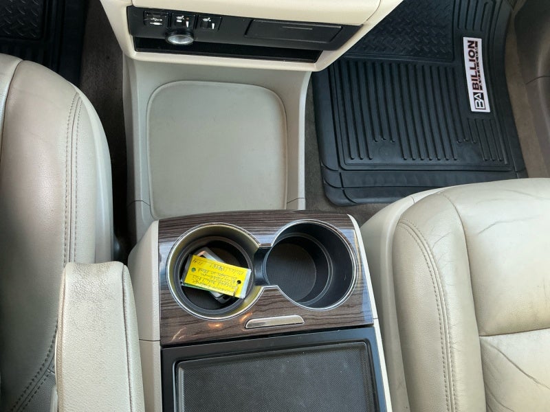 2016 Toyota Sienna XLE 8 Passenger