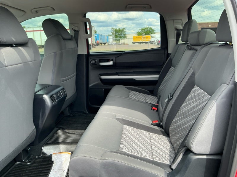 2018 Toyota Tundra SR5 5.7L V8