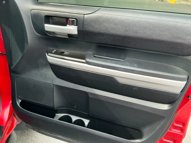 2018 Toyota Tundra SR5 5.7L V8
