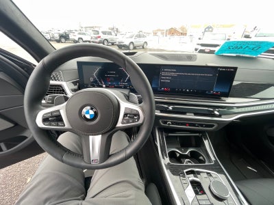 2025 BMW X7 xDrive40i