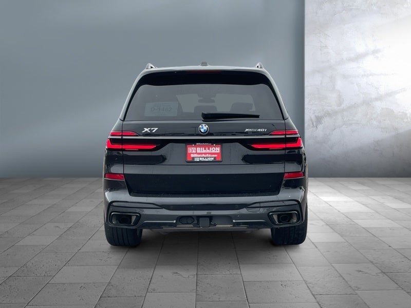 2025 BMW X7 xDrive40i