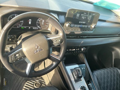 2023 Mitsubishi Outlander PHEV SEL S-AWC