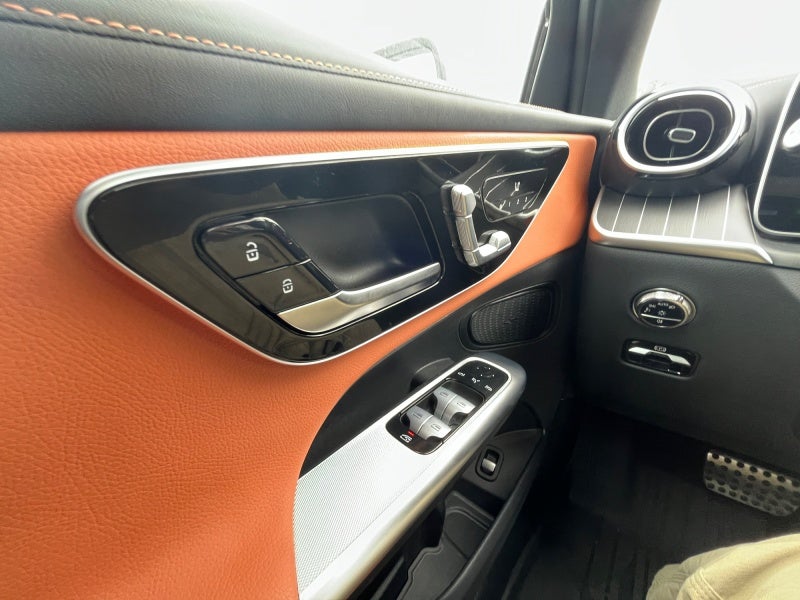 2025 Mercedes-Benz GLC 300 4MATIC® SUV