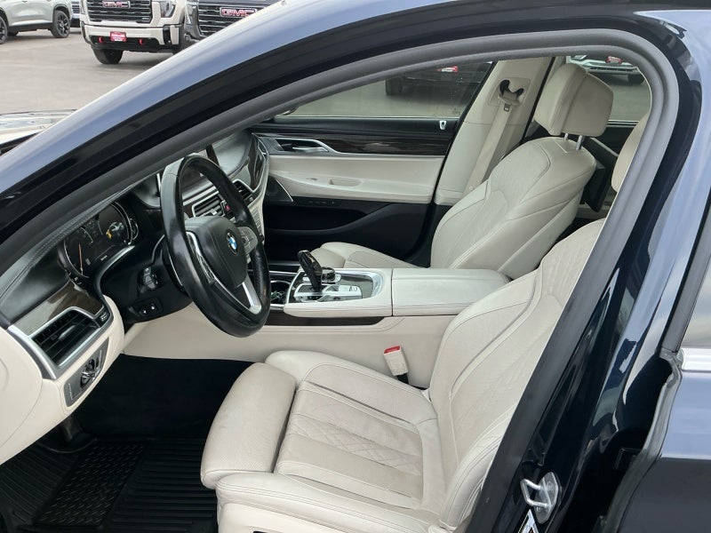 2019 BMW 750i xDrive