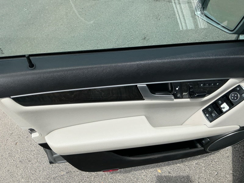 2013 Mercedes-Benz C 300 Luxury 4MATIC®