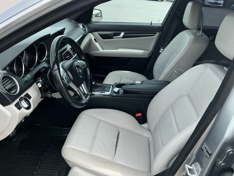 2013 Mercedes-Benz C 300 Luxury 4MATIC®