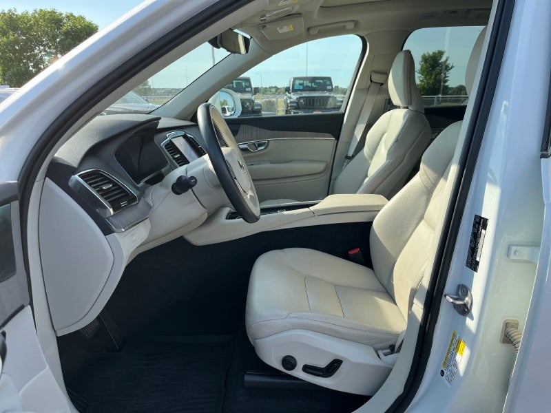 2023 Volvo XC90 B6 Plus 7-Seater